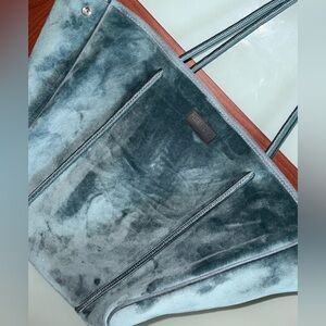 Hermosa • Teal Velvet All Rounder